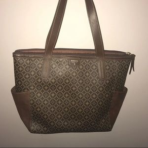 Fossil tote